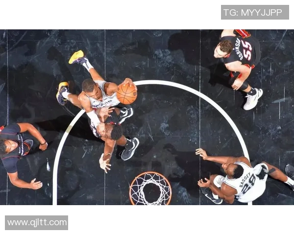 鹈鹕赢得马刺在加时赛的精彩胜利